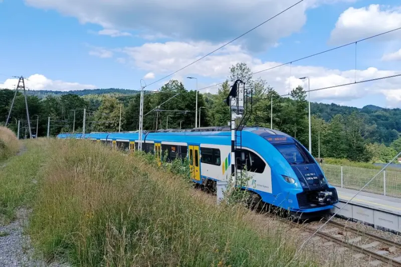 Koleje Śląskie upraszczają przejazdy grupowe. Nowe zasady od 15 lipca